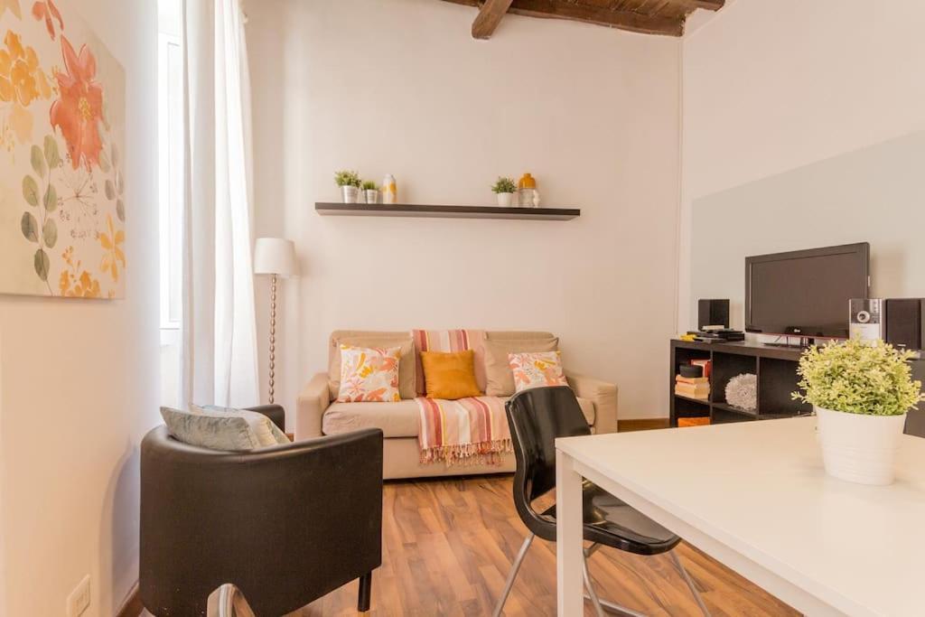 Librari 1 - Campo De' Fiori - Amazing Location Apartment! * Rom