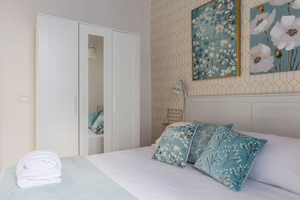 Apartment Librari 1 - Campo De' Fiori - Amazing Location Apartment! *